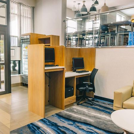 Fairfield Inn By Marriott New York Laguardia Airport/Astoria Екстериор снимка